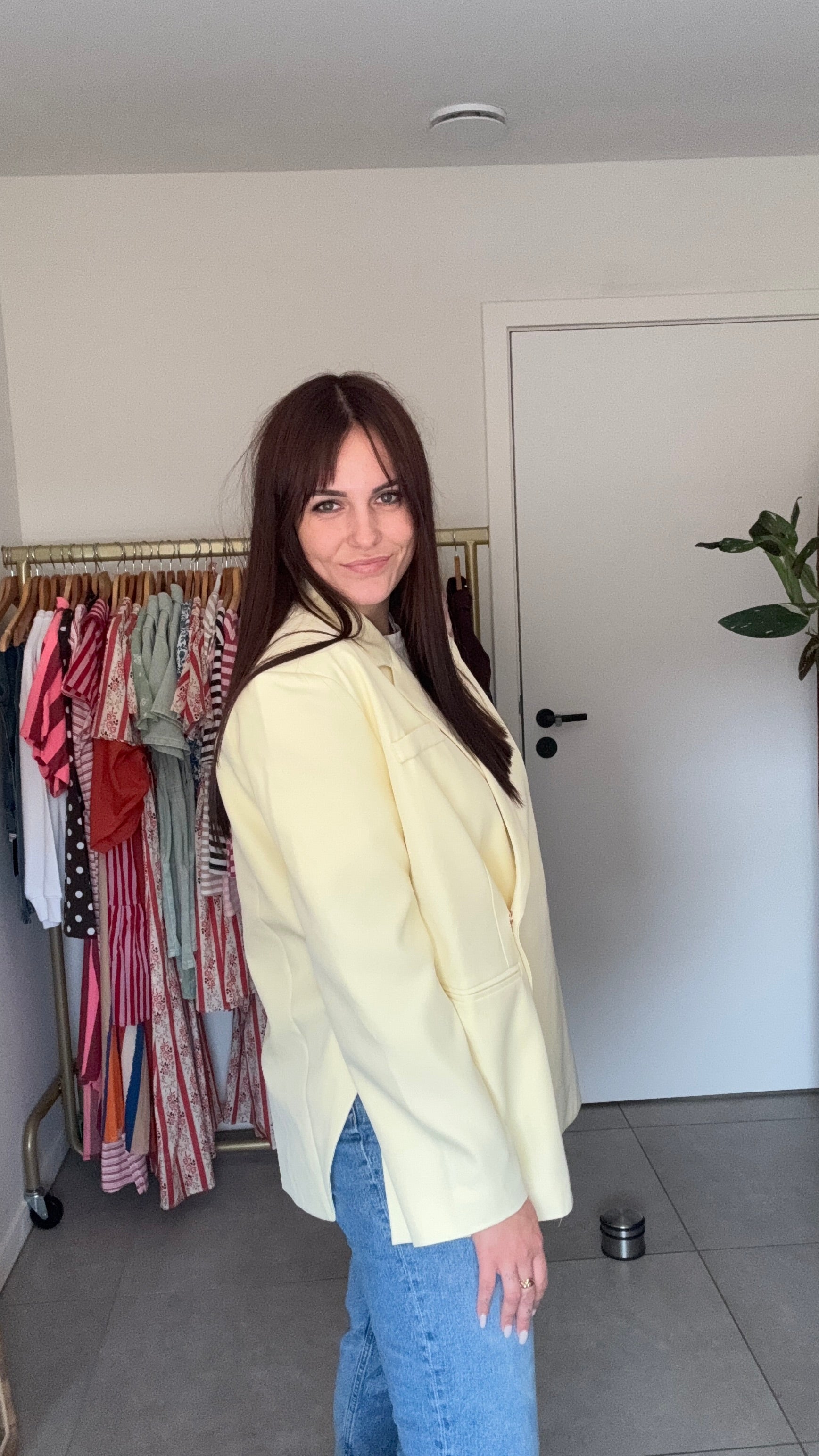Butter yellow oversized blazer