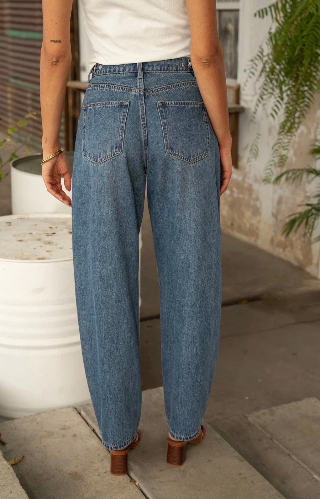 Mila Barrel Jeans